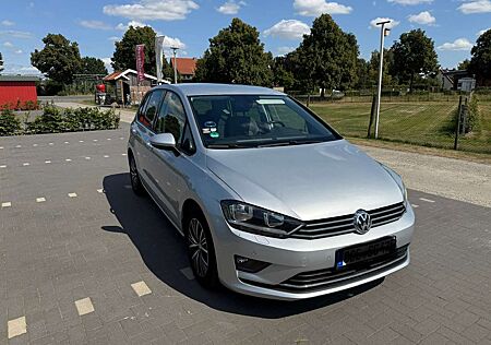 VW Golf Sportsvan Volkswagen 1.6 TDI BlueMotion Technology Allstar