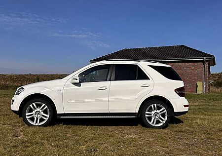Mercedes-Benz ML 300 CDI Grand Edition