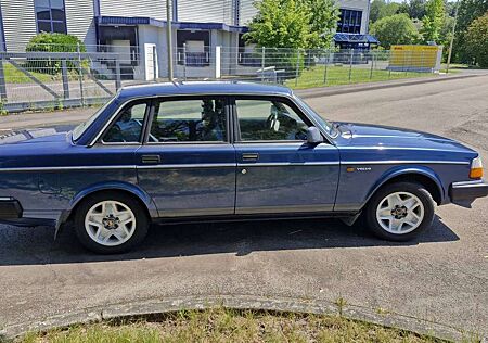 Volvo 240 240 Classic