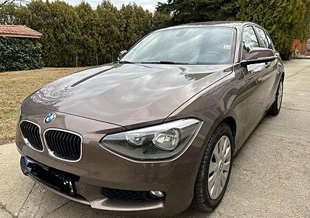 BMW 114