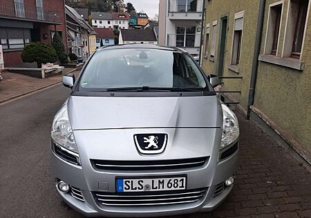 Peugeot 5008 Premium 7Sitzer