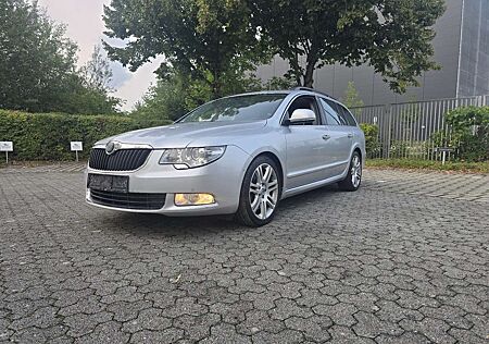 Skoda Superb Combi 3.6 V6 4x4 DSG