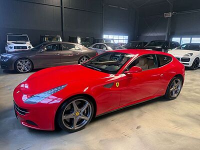 Ferrari FF 6,3 V12 4x4 CARBON/ROSSO CORSA/UNFALLFREI