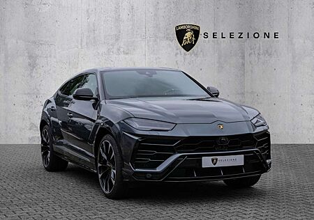 Lamborghini Urus Grigio Lynx, High Gloss Black Pack