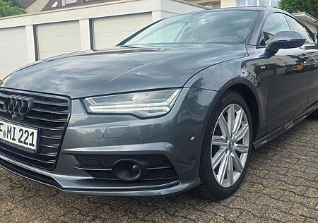 Audi A7 3.0 TDI quattro Aut Sportb. 3x S-LINE * LED *