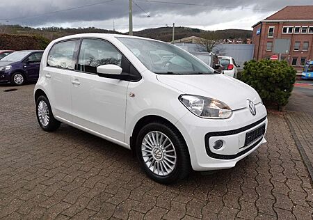 VW Up Volkswagen ! street !