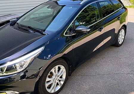 Kia XCeed Ceed SW / cee'd SW Ceed 1.6 GDI DCT SW Platinum Edition