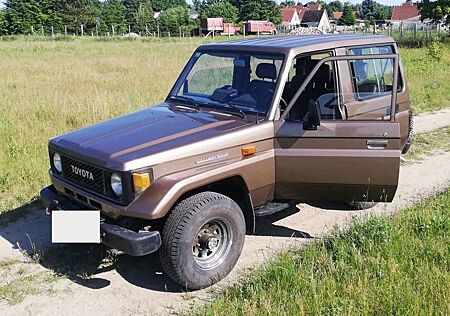 Toyota Land Cruiser