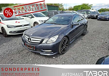 Mercedes-Benz E 250 E250 CGI Elegance Coupe Aut. Sport-P AMG PDC SHZ