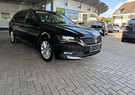 Skoda Superb Style, 1. Hand, Scheckheft gepflegt, top Zustand