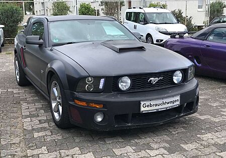 Ford Mustang GT LEDER AUTO. SPORTAUSPUFF LPG GAS