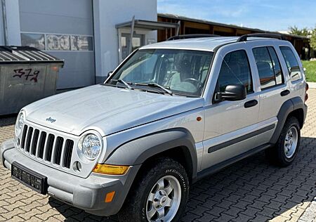 Jeep Cherokee 2.8 CRD Style