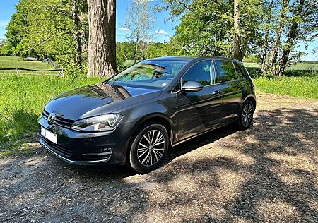 VW Golf Volkswagen 1.4 TSI BlueMotion Technology Allstar