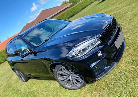 BMW X5 xDrive40d M-PAKET*CARBON*/HUD/PANO/R-CAM*VOLL