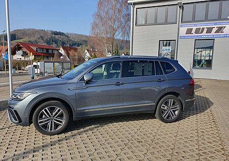VW Tiguan Volkswagen Allspace 2.0 TSI DSG 4Motion Elegance