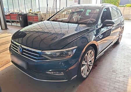 VW Passat Volkswagen 2.0 TDI R-Line 4.Motion*DSG*IQ-LIGHT*PANO