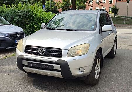 Toyota RAV 4 Rav4 D4D 2,2 Liter