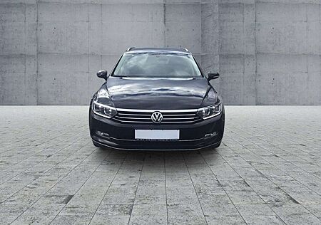 VW Passat Variant Volkswagen Highline LED+NAVI+AHK+MASSAGESITZ+ ALCANTARA