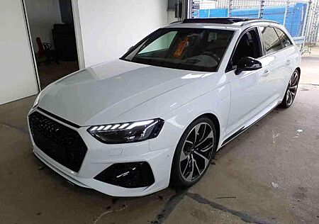 Audi RS4 2.9 TFSI q. ACC PANO HuD MATRIX KAMERA B&O.