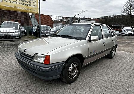 Opel Kadett 1.6i Automatik Schiebedach 5-Türig