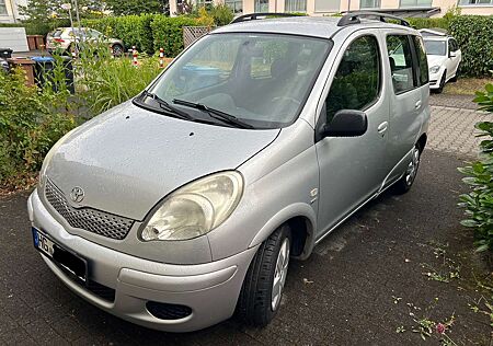 Toyota Yaris 1.3 Sol