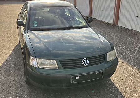 VW Passat Volkswagen 1.6 KEIN TÜV