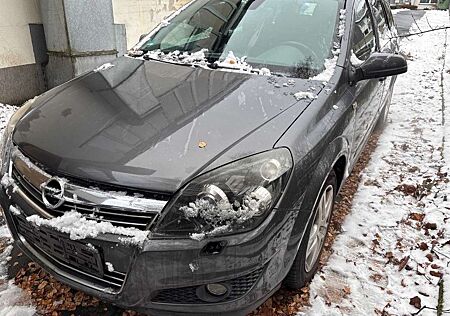 Opel Astra H Caravan Innovation 1.6+KLIMA+XENON