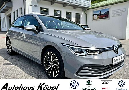 VW Golf Volkswagen Life 1.5 TSI ACC LED Plus PDC 17" Climatr.