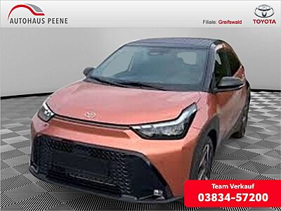 Toyota Aygo X 1.5 Hybrid Lounge NAVI ACC FACEL. LED