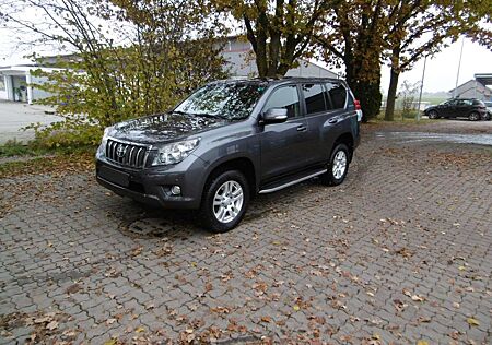 Toyota Land Cruiser Diesel 5-Türer 3.0 D-4D Automatik