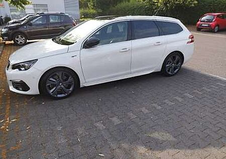 Peugeot 308 SW BlueHDi 180 EAT8 Stop & Start GT
