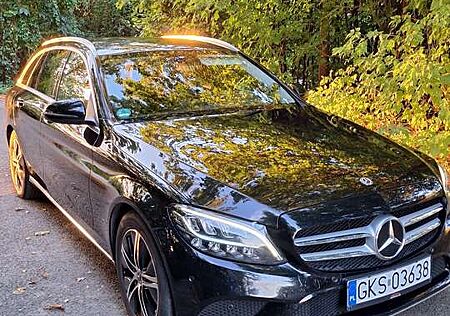 Mercedes-Benz C 220 d T 9G-TRONIC Exclusive