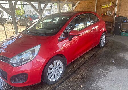 Kia Rio 1.4 Edition 7