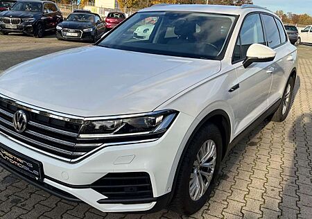 VW Touareg Volkswagen 3.0 V6 TDI 4Motion