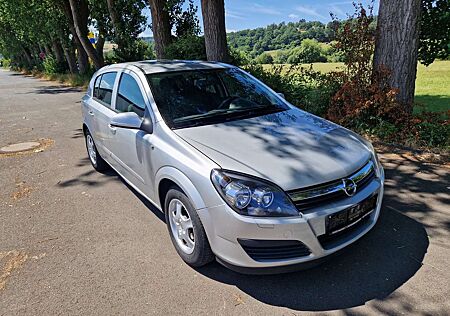 Opel Astra 1.6 Easytronic TÜV 07/2027 AHK