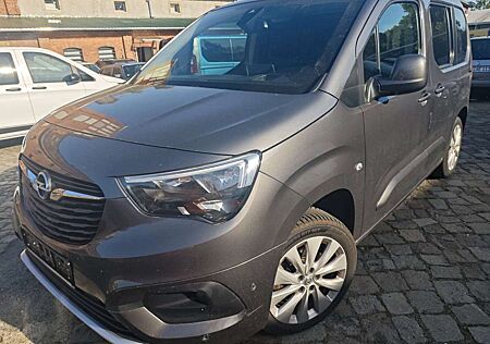 Opel Combo Life E Innovation Automatic Premium-Paket