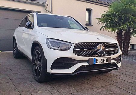 Mercedes-Benz GLC 220 d 4Matic 9G-TRONIC AMG Line Scheckheft