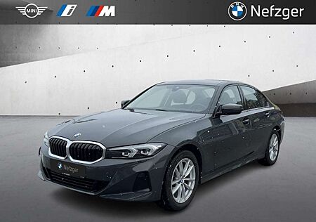 BMW 320 i xDrive Limousine Park-Assistenzsystem