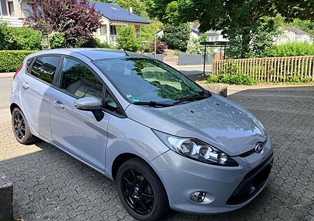 Ford Fiesta 5-Türer 1.25 Champions Edition