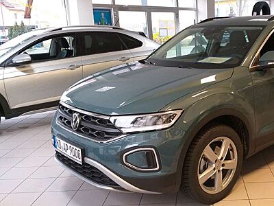 Volkswagen T-Roc 1.5 TSI OPF DSG Life, MOVE,AHK