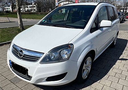 Opel Zafira Family