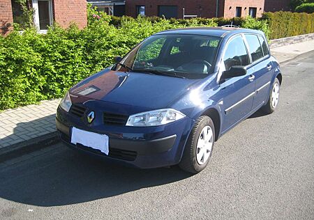 Renault Megane Fließheck 5-Türer 1.4 Authentique