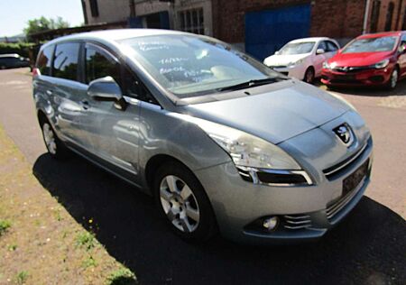 Peugeot 5008 Active