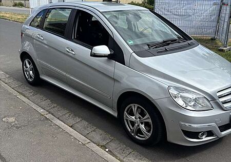 Mercedes-Benz B 180 CDI Autotronic