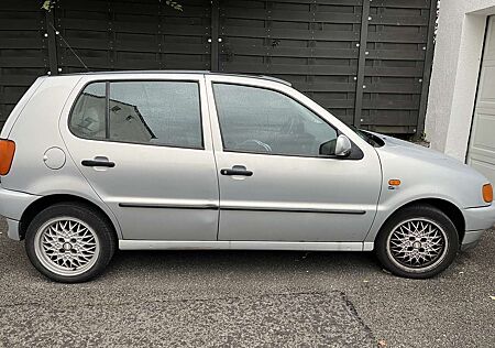VW Polo Volkswagen 60 Servo