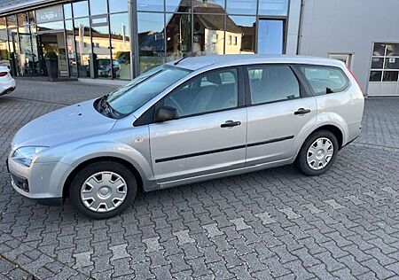 Ford Focus Turnier 1.4 16V Trend