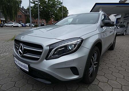 Mercedes-Benz GLA 250 Score! 7G-DCT Memory Pano Xenon Leder Navi