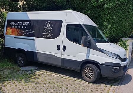 IVECO Daily 33 S 15 / 2.3 D