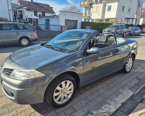 Renault Megane Megane 1.6 Cabriolet Sommerauto mit Fahrspaß