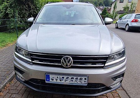 VW Tiguan Volkswagen 2.0 TDI SCR 4Motion (BlueMotion Tech)